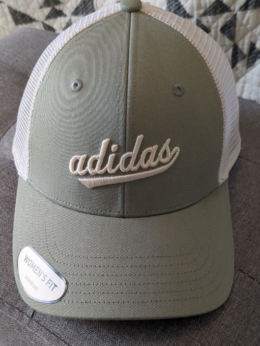 adidas women's Fit White Mesh Adjustable Snapback Trucker Hat Aeroready